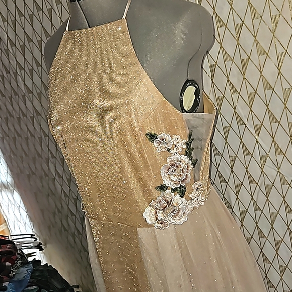 Floral Shimmer Dress - Picture 3 of 4